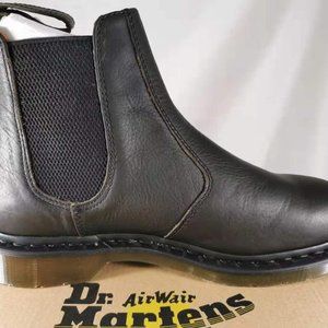 New Doc/Dr Martens 2976 Black Chelsea Unisex